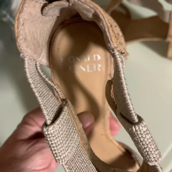 Donald J. Pliner Beige and Cork Sandals NWOT - Picture 2 of 9